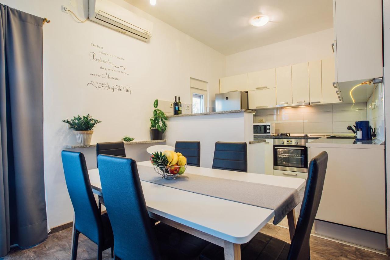 Apartments Essentia 珀德垂那 外观 照片